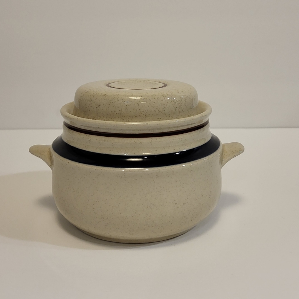 Chateau Vintage Sugar Bowl